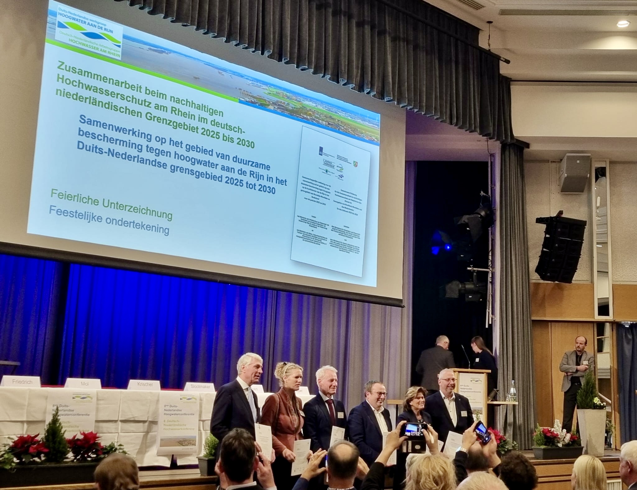 Hochwasserschutz-Konferenz in Rees